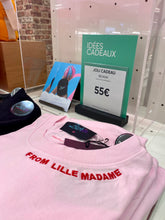 Charger l&#39;image dans la galerie, 🫀FROM LILLE MADAME T-Shirt rose – Unisexe