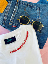 Charger l'image dans la galerie, 🫀FROM MARSEILLE MADAME T-Shirt blanc – Unisexe